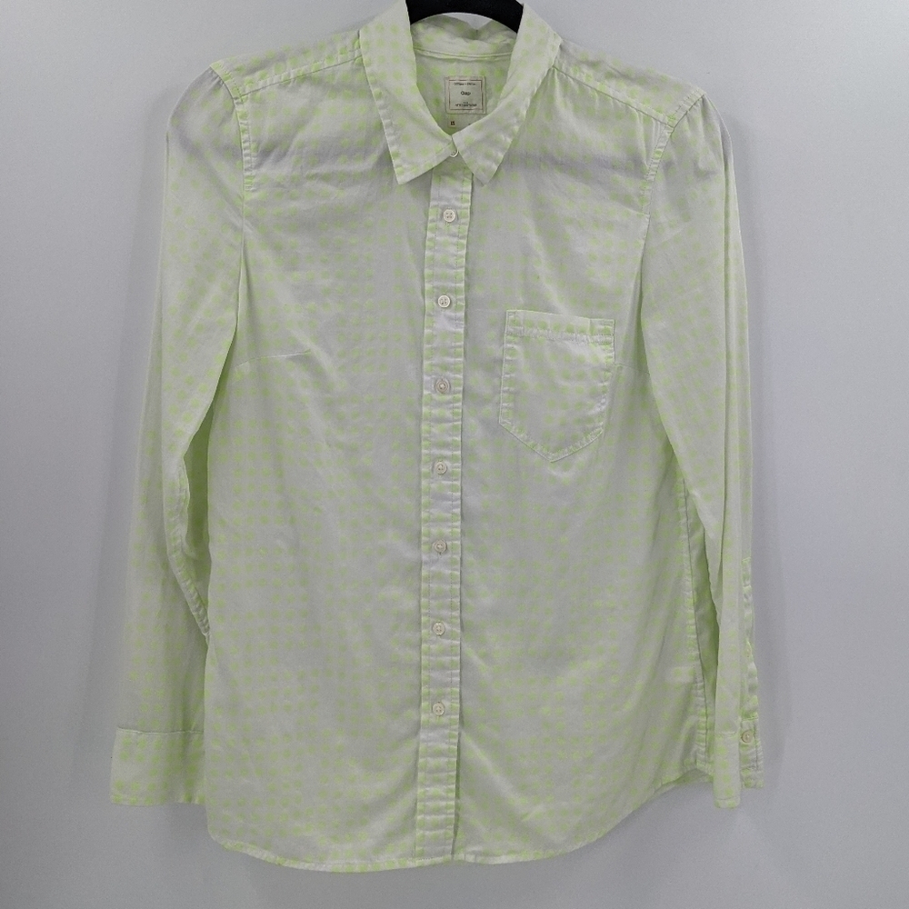 GAP Polka Print Fitted Boyfriend Button Down Shirt